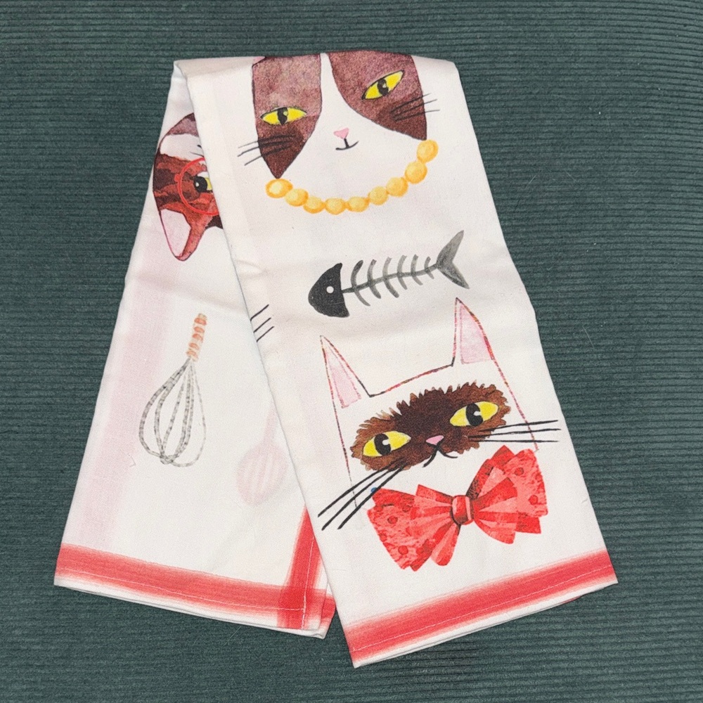 Sur la Table Cute Cat Print Kitchen Tea Towel Cotton White and Red NEW